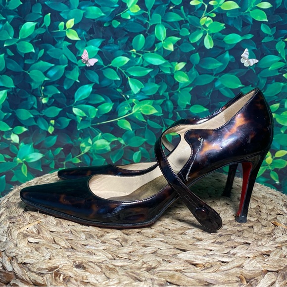 Christian Louboutin tortoise shell strap heels - Picture 3 of 8